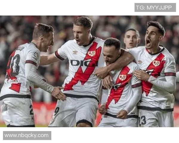 欧罗巴杯激战科罗拉迎战法兰克福双方实力对决引人关注