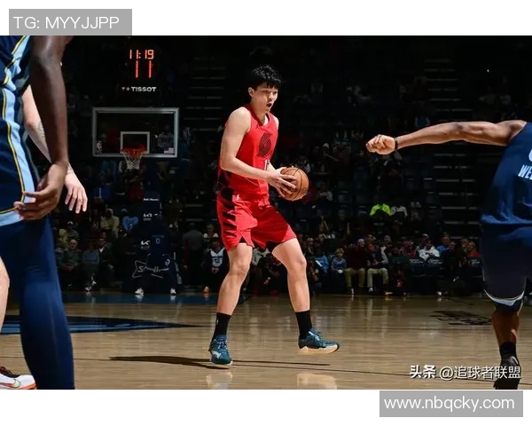 杨瀚森面部伤害出战成疑！想带病坚持 刚到球馆就被组织回家疗养